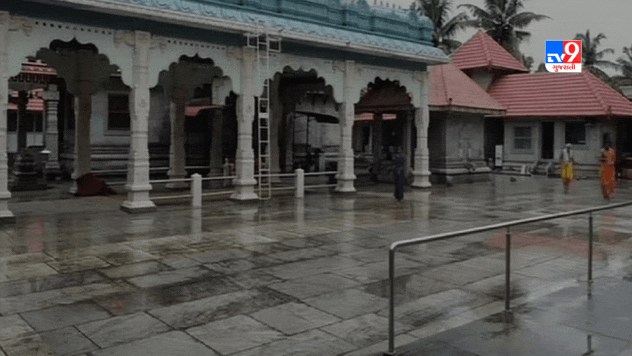 Gandhi Jayanti 2023: ભારતનું અનોખું મંદિર, જ્યાં ગાંધીજીને ભગવાનની જેમ પૂજવામાં આવે છે Gandhi Jayanti 2023: ભારતનું અનોખું મંદિર, જ્યાં ગાંધીજીને ભગવાનની જેમ પૂજવામાં આવે છે